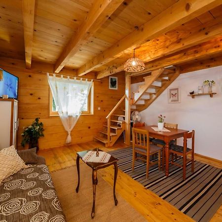 Beautiful Cottage With Heated Pool For 22 Ppl Plaski Екстер'єр фото