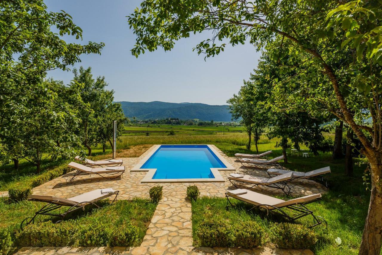 Beautiful Cottage With Heated Pool For 22 Ppl Plaski Екстер'єр фото