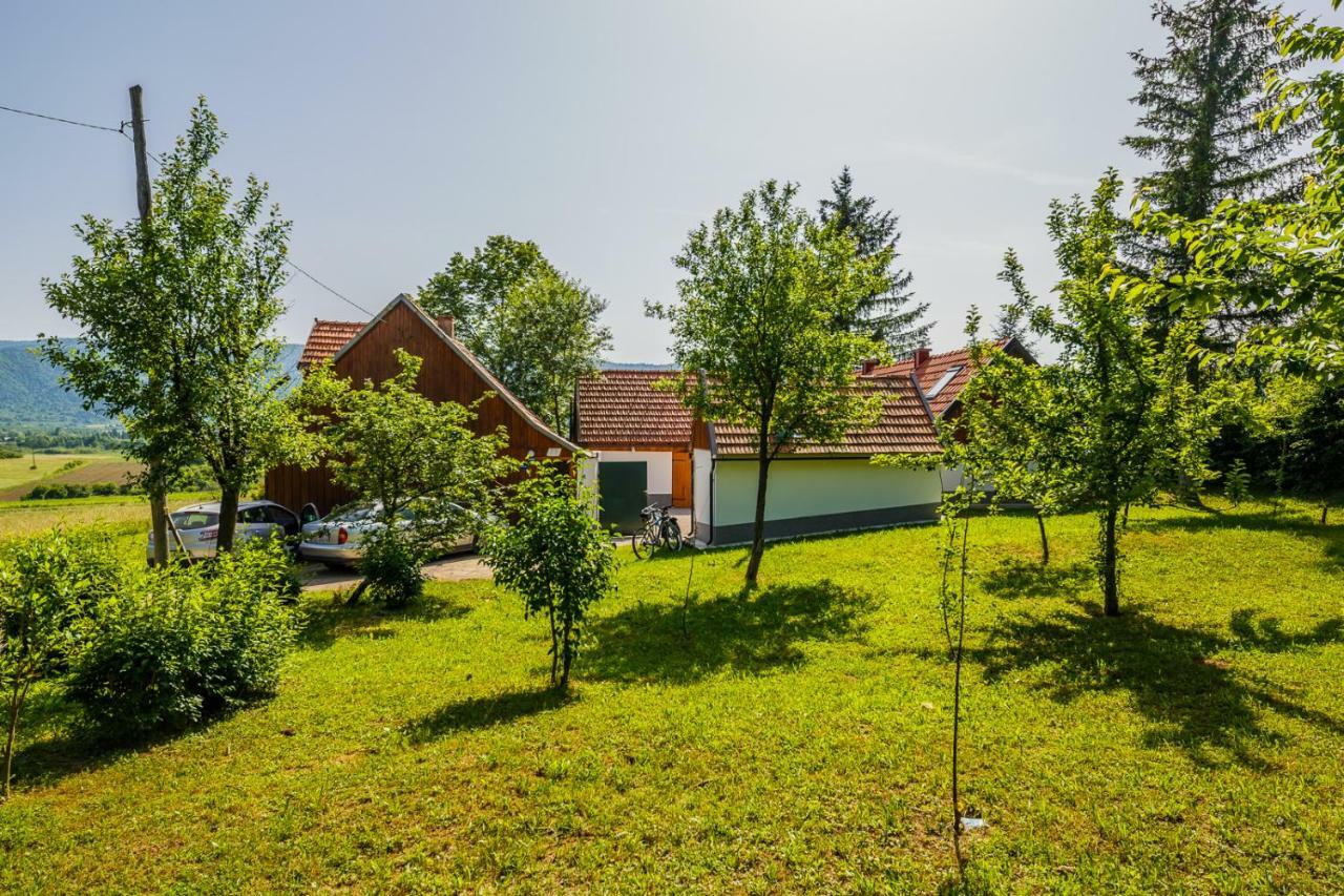Beautiful Cottage With Heated Pool For 22 Ppl Plaski Екстер'єр фото