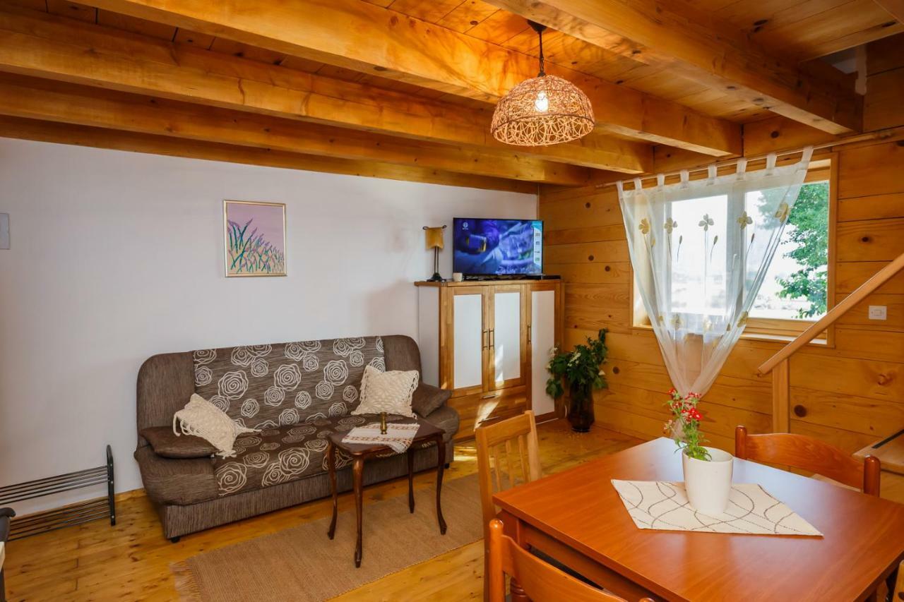 Beautiful Cottage With Heated Pool For 22 Ppl Plaski Екстер'єр фото