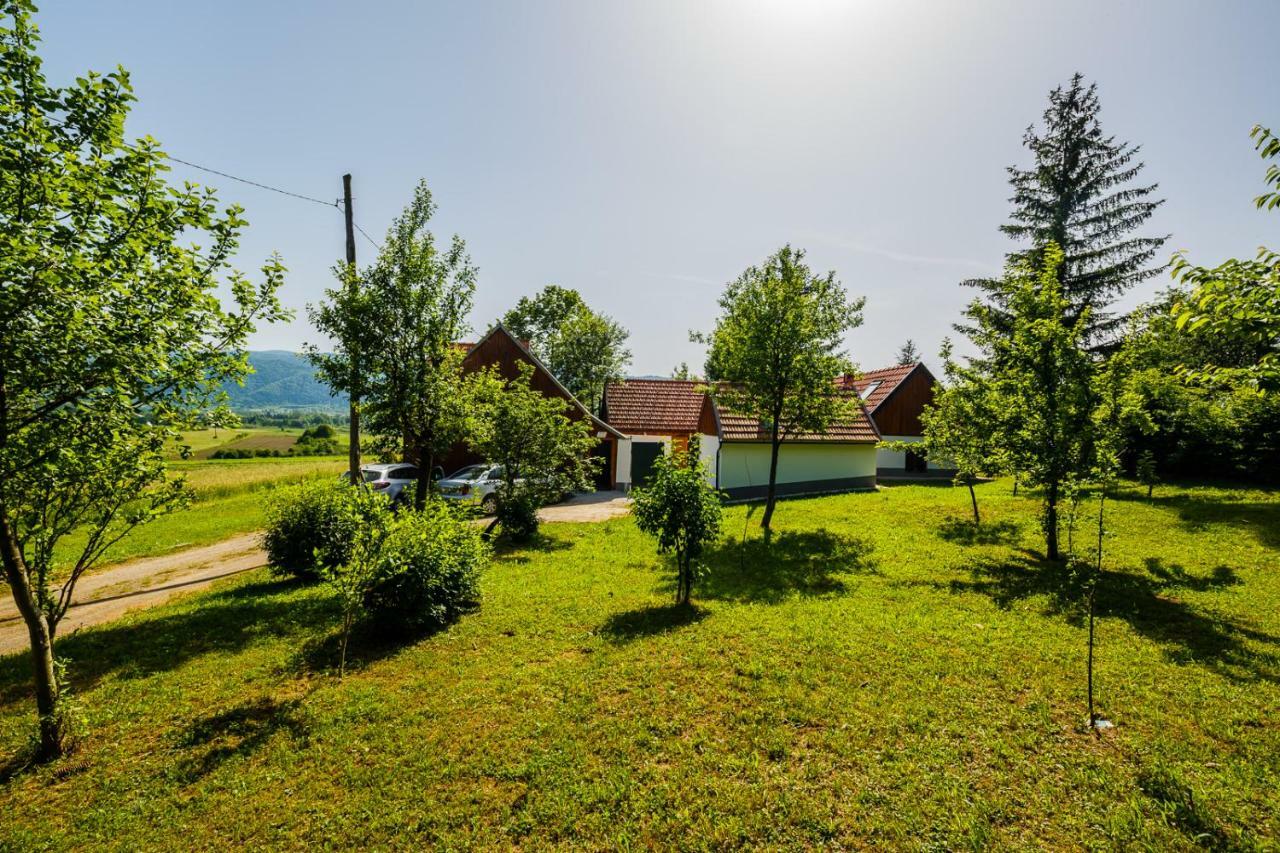 Beautiful Cottage With Heated Pool For 22 Ppl Plaski Екстер'єр фото