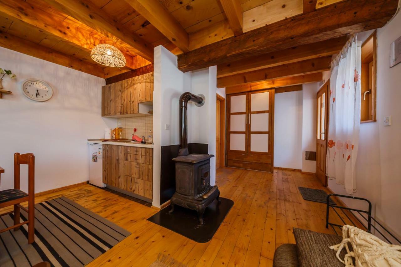 Beautiful Cottage With Heated Pool For 22 Ppl Plaski Екстер'єр фото