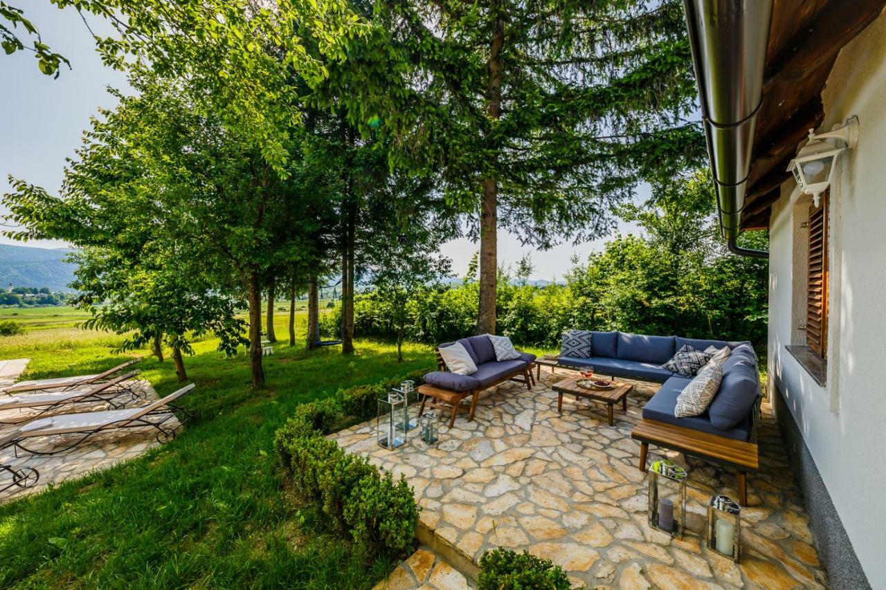 Beautiful Cottage With Heated Pool For 22 Ppl Plaski Екстер'єр фото