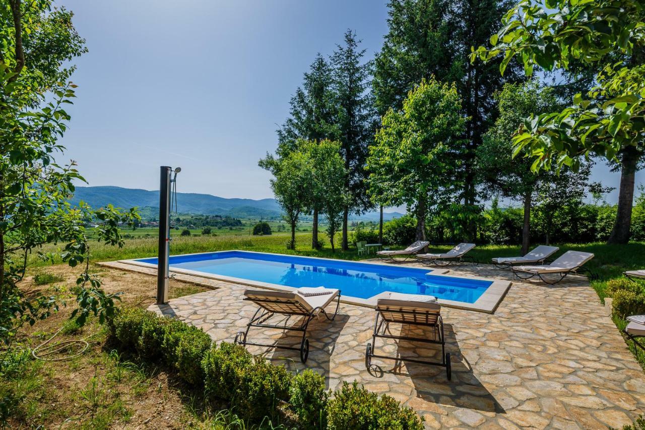 Beautiful Cottage With Heated Pool For 22 Ppl Plaski Екстер'єр фото