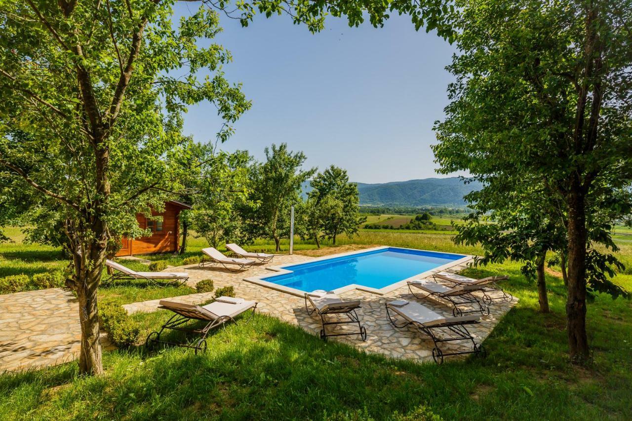 Beautiful Cottage With Heated Pool For 22 Ppl Plaski Екстер'єр фото